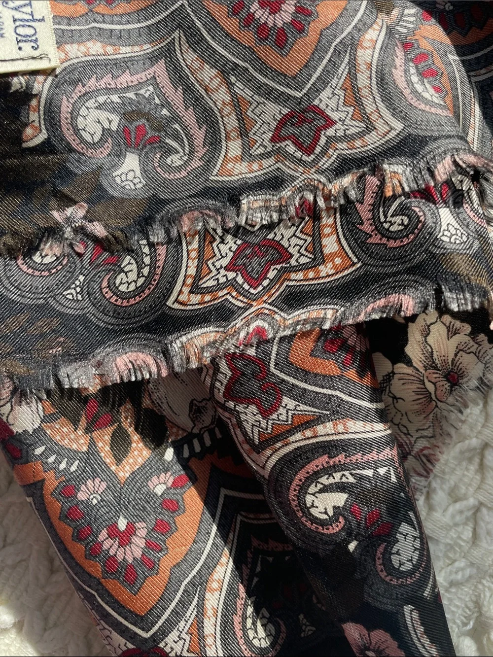 VTG ANN TAYLOR SILK SCARF